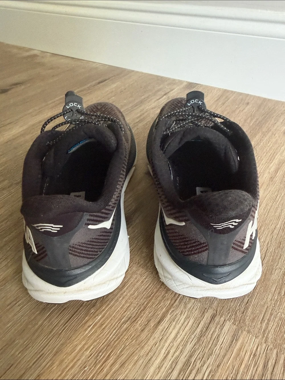 Hoka Clifton 9 Black and White Athletic Sneakers Size 8